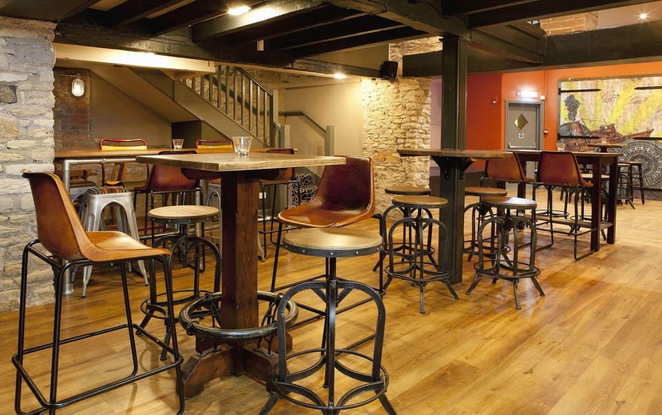 George Hotel & Granary Hotel in Frome