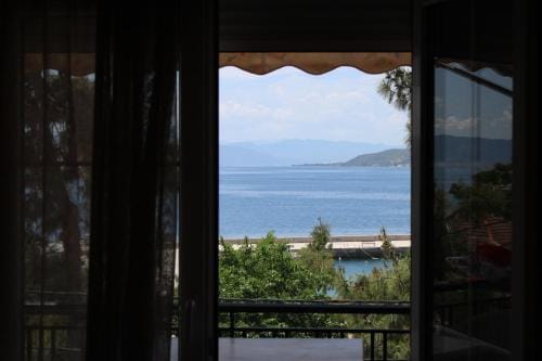 Studio Tsirigotis Sea view Inn in Euboea