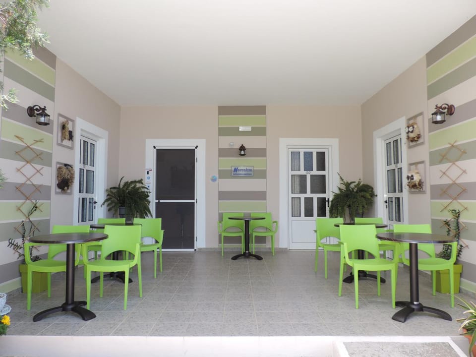Nostalgia Apartments Hotel in Crete