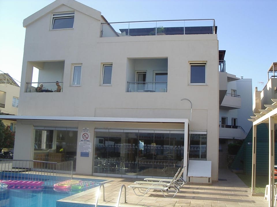 Despina Apartments Apartment hotel in Platanias