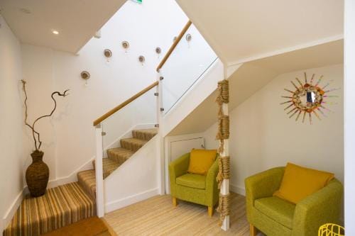 Largigi Rooms, Close to the Beach and Town Centre, Parking available Hotel in Lyme Regis
