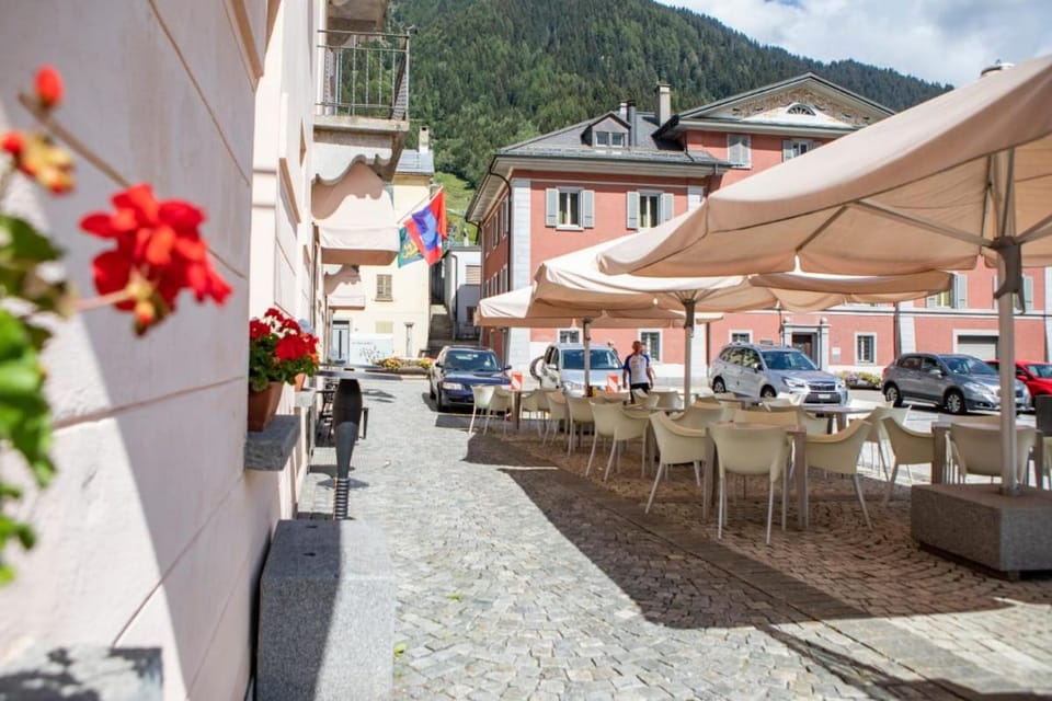 BB Garni Motta Hotel in Airolo