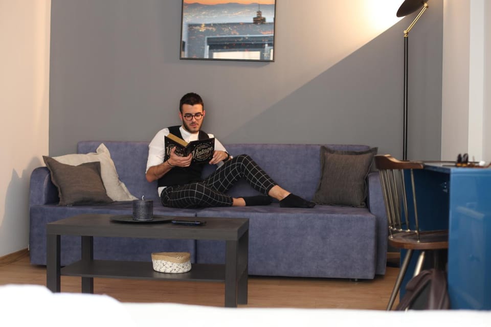 Rooster Suites Hotel in Athens
