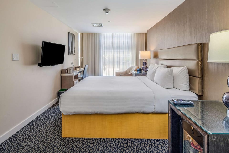 Suite room