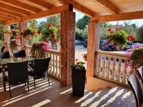 VILLA NIKOLINA Hotel in Premantura