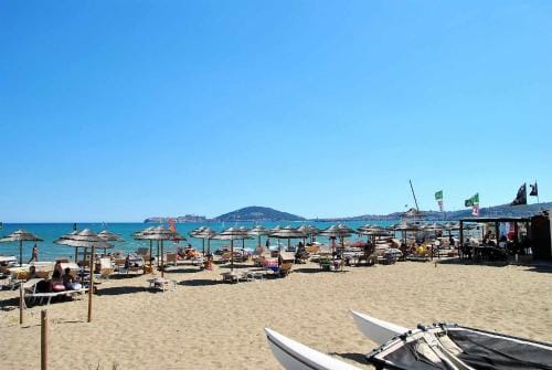 Air-conditioned apartment in the center of Formia 400 meters from the station Hotel in Formia