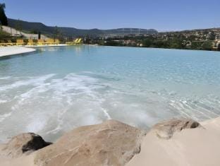 Domaine Saint Esteve Hotel in Auvergne-Rhône-Alpes