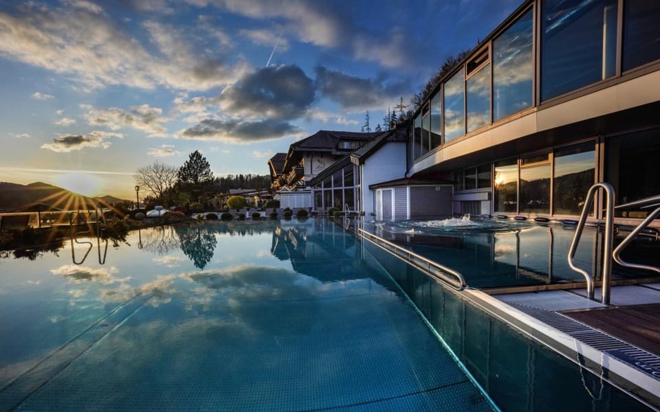 Waldhof Fuschlsee Resort Hotel in Salzburgerland