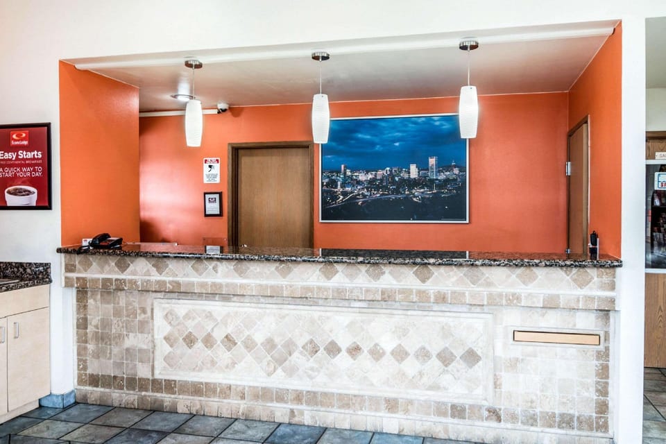 Econo Lodge Portland Airport Hotel in Parkrose