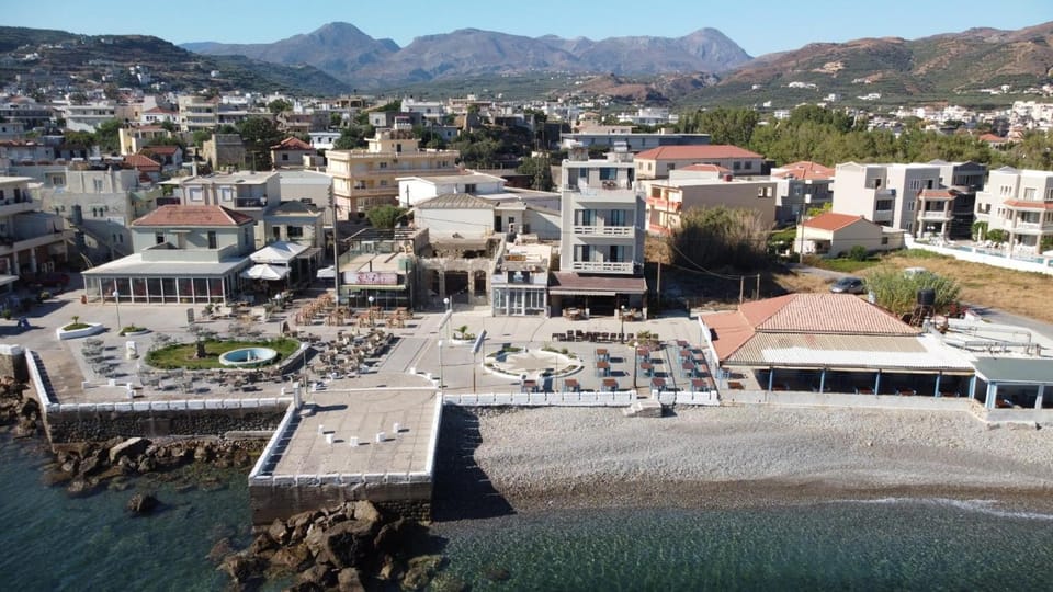 Argo Rooms-Papadakis Hotel in Kissamos