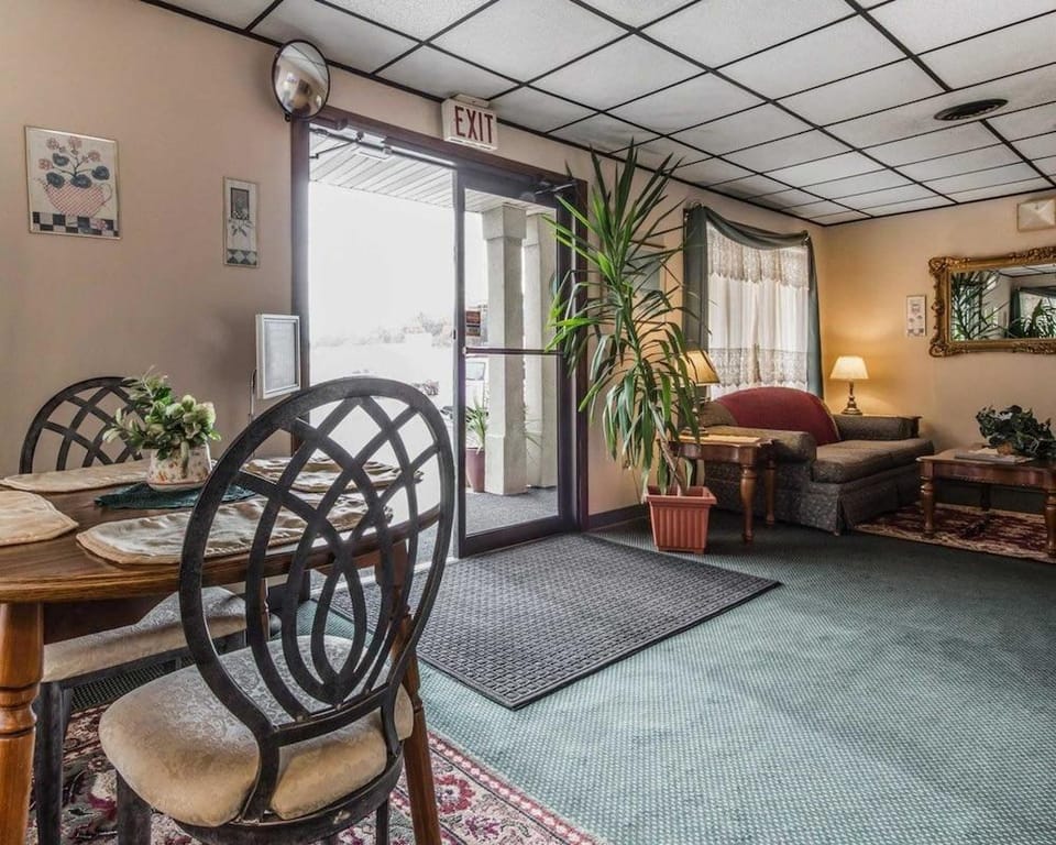ECONO LODGE Hotel in Altoona