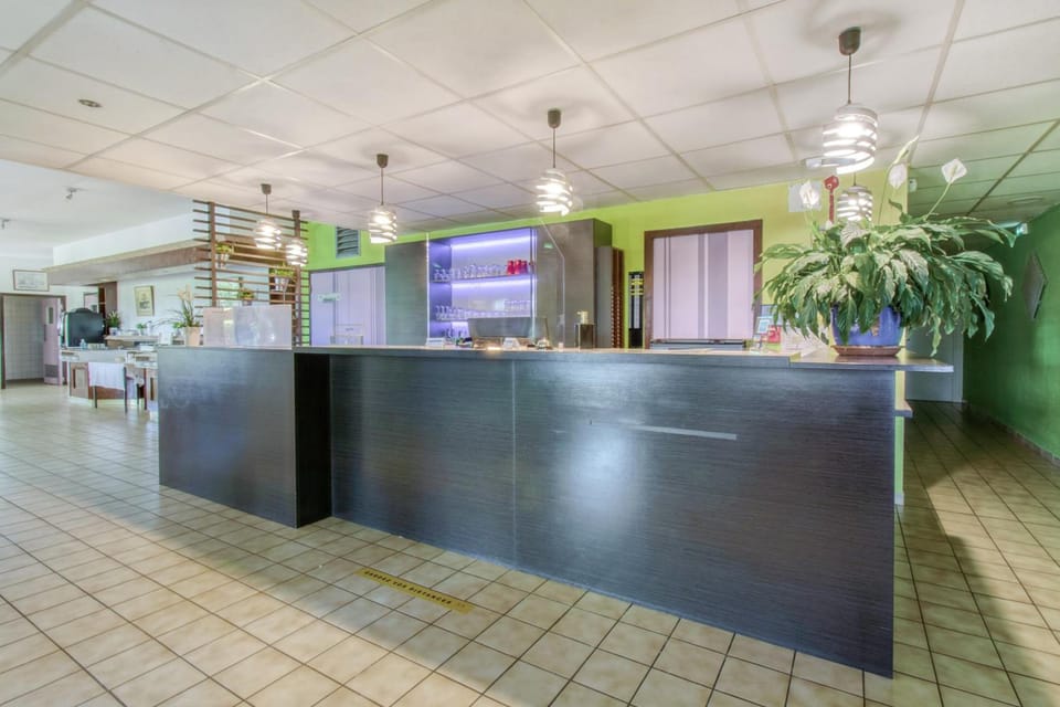 Brit Hotel Confort Pau Lons Hotel in Nouvelle-Aquitaine