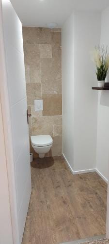 auberge le petit mas Hotel in Issoire