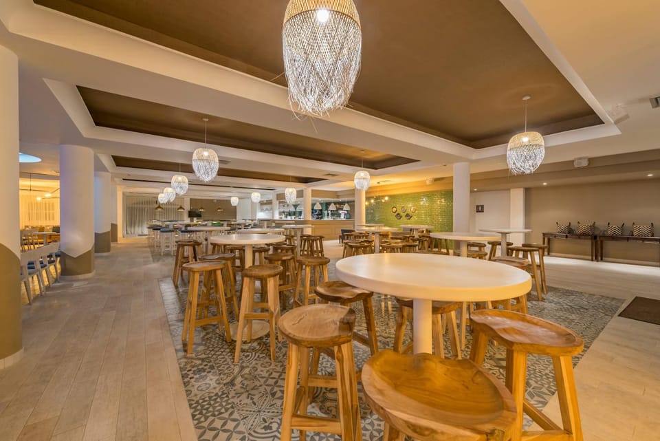 Bar/lounge
