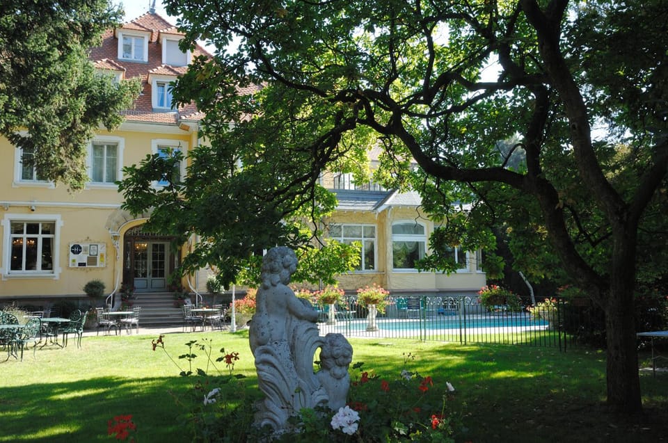 Hotel Restaurant Du Parc Hotel in Switzerland