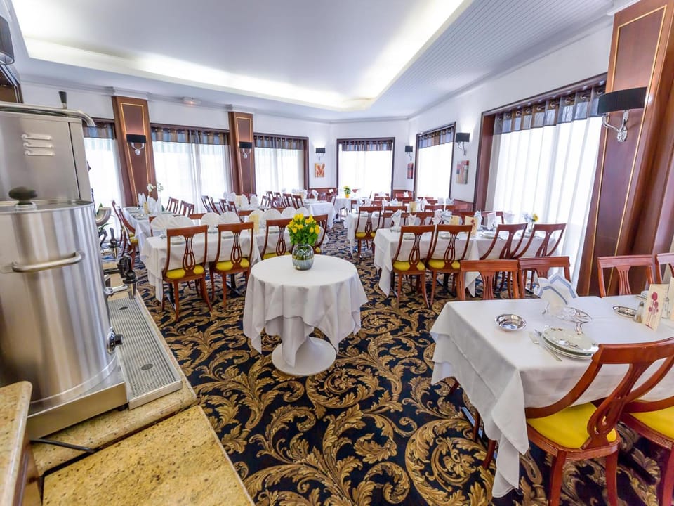 Hotel Irlande Hotel in Lourdes
