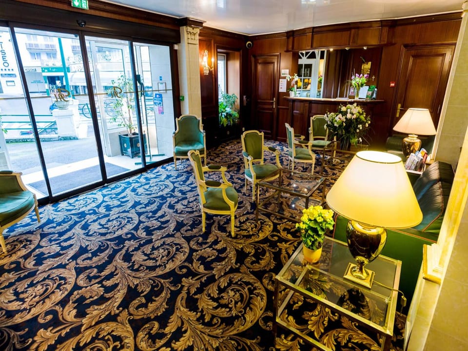 Hotel Irlande Hotel in Lourdes