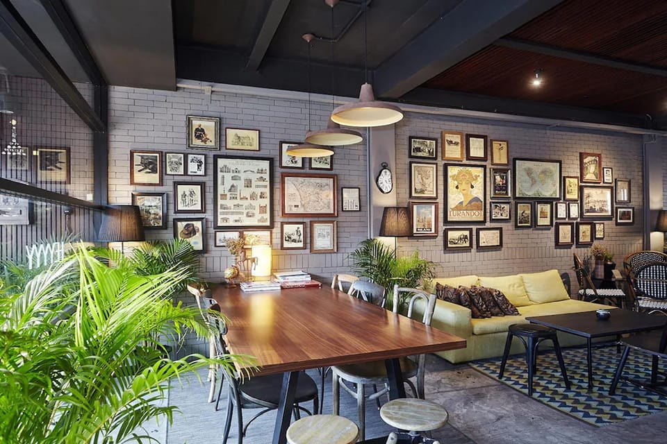 Bar/lounge