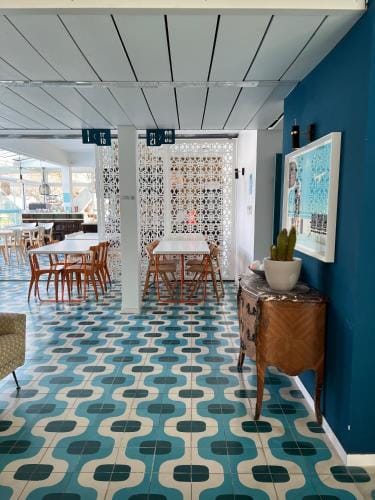 Hotel Saint-Clair, cote Plage Hotel in La Grande-Motte