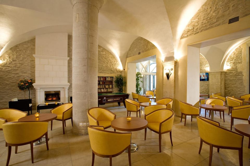 Hotellerie Notre Dame de Lumieres Hotel in Goult
