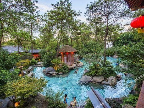 Wuyi Tangfeng Hot Spring Resort Hotel in Zhejiang
