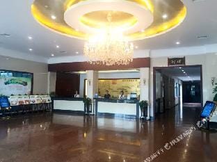 Baiyun Hotel Xinchang Hotel in Zhejiang