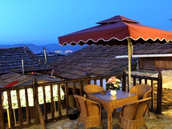 Prayer Wheel Sightseeing Inn Hotel in China