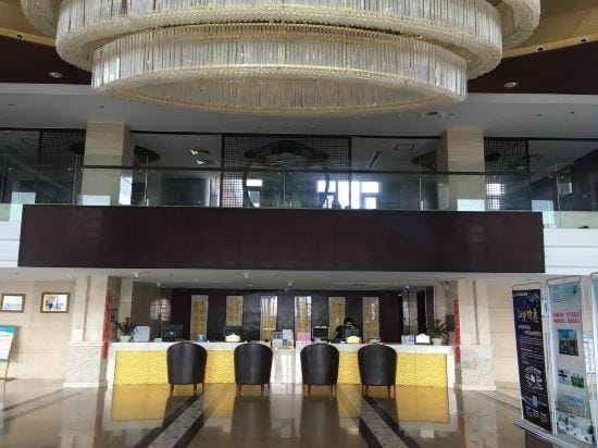 Anji Jiangnan Tianchi Resort Hotel in Hangzhou