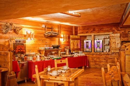 Hotel & Spa La Ferme de l'Izoard Hotel in Piedmont