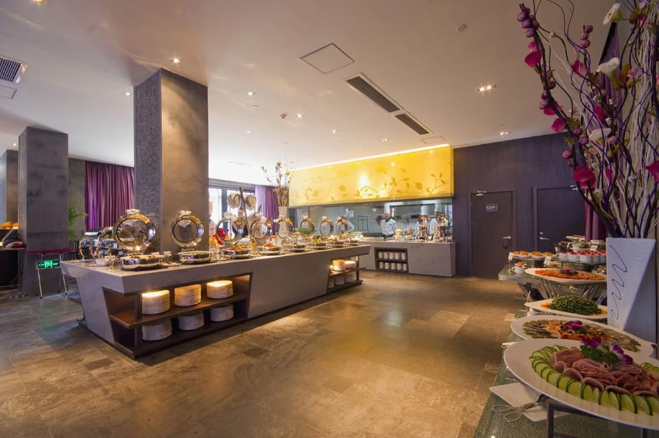 Qinhu Hot Spring Hotel Hotel in Jiangsu
