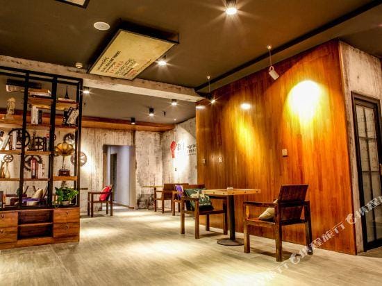 Gold Harbour Inn Hotel in China