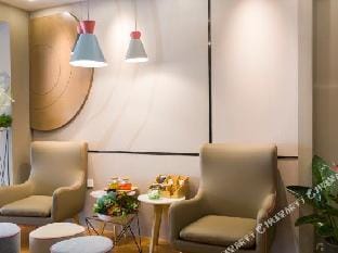 Home Inn (Wuhu Development Zone Baixian Square) Hotel in Nanjing
