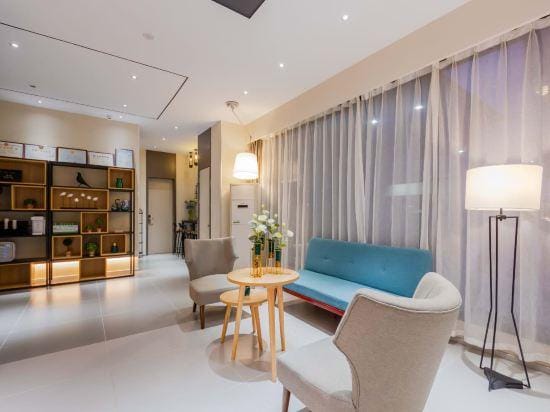 Homeinn Business Hotel (Wuhu Fantawild Adventure Development Zone) Hotel in Nanjing