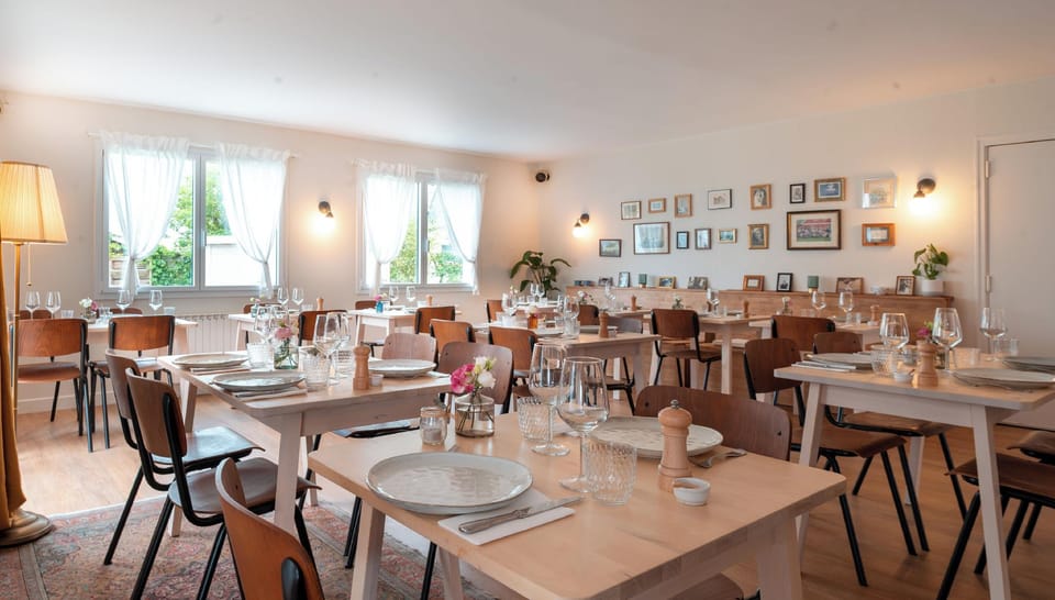 Hotel Restaurant La Voile Bleue Hotel in Brittany