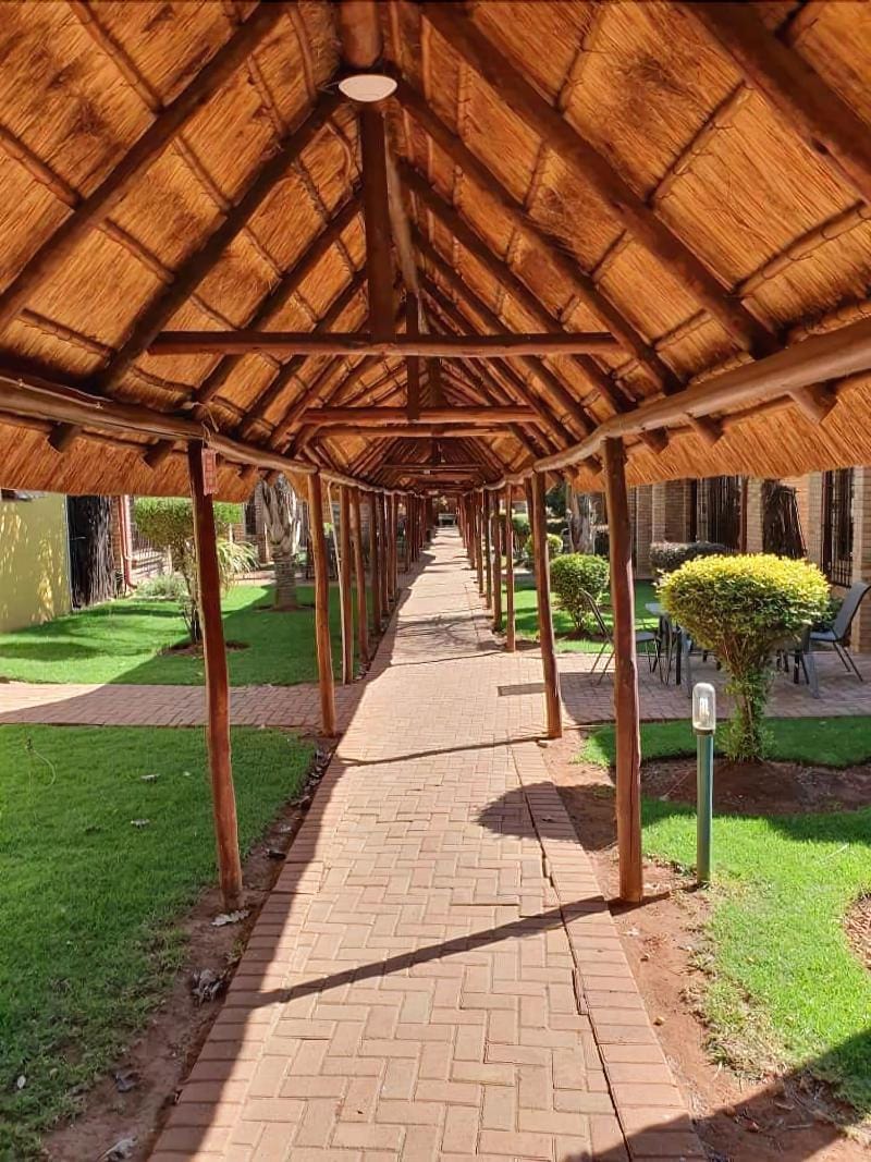 Mannah Executive Guestlodge Lodge in Gauteng