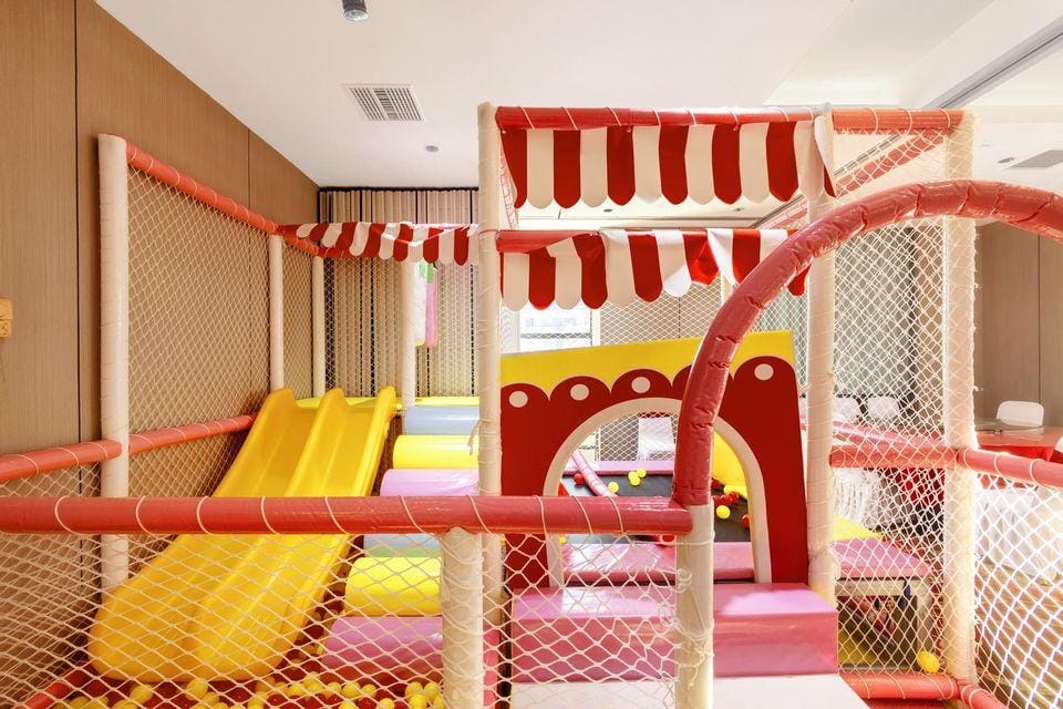 Yixian Hotel Hotel in China