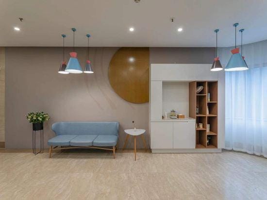 Homeinn Hotel (Ningbo Tianyi Square Center) Hotel in Zhejiang
