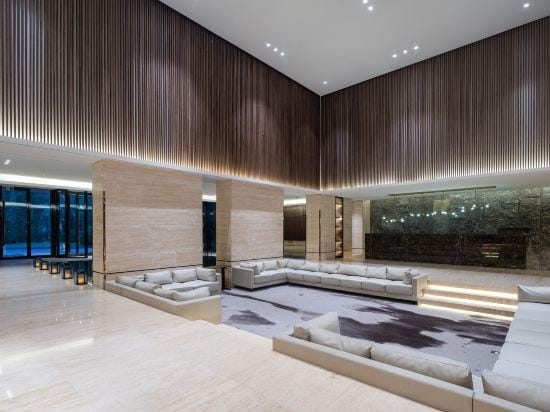 Yinfeng Holiday Resort Hotel in Zhejiang