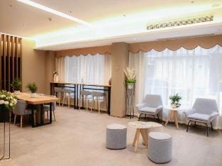 Homeinn · neo (Lianyungang Ganyu County Huazhong Road Times Square) Hotel in Jiangsu