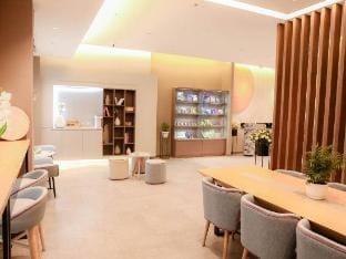 Homeinn · neo (Lianyungang Ganyu County Huazhong Road Times Square) Hotel in Jiangsu