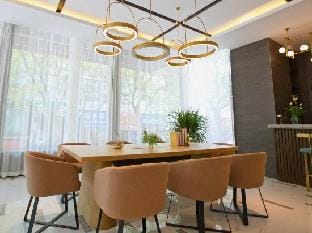 Magnolia Hotel (Lianyungang Suning Plaza) Hotel in Jiangsu