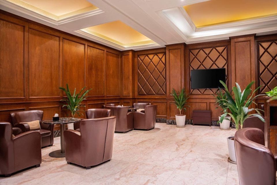 Modern Square Hotel Hotel in Zhejiang