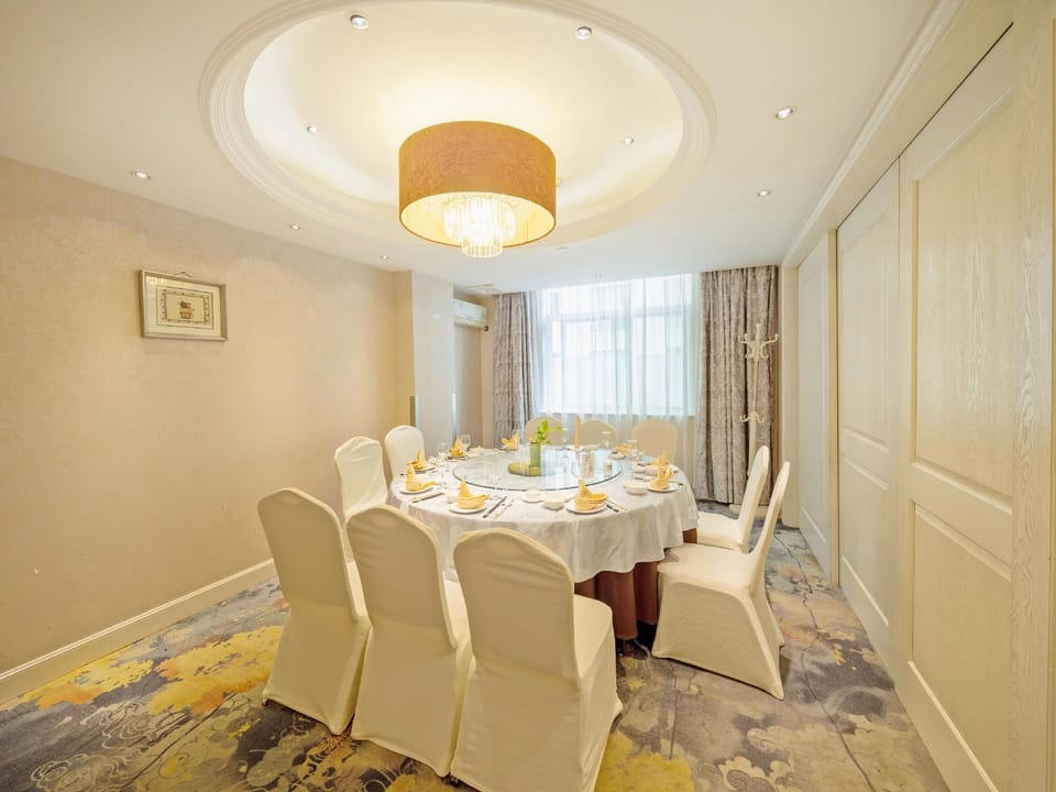Xierdun International Hotel Hotel in Zhejiang