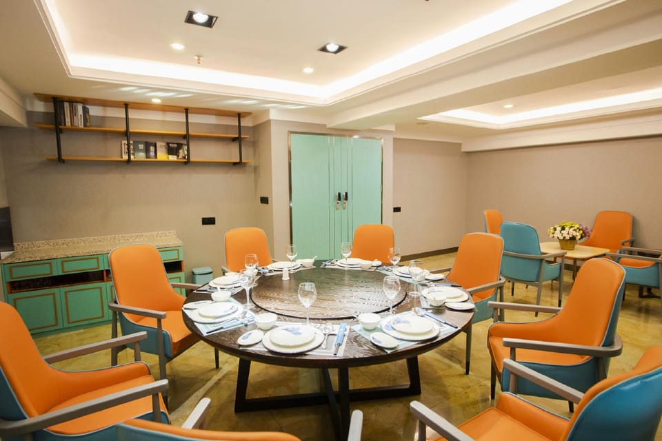 Yueya Jiangnan Spring Hotel Hotel in China