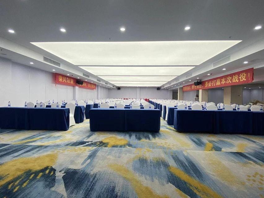 Victoria Hotel (Foshan Zumiao Metro Station Lingnan Tiandi Branch) Hotel in Guangzhou