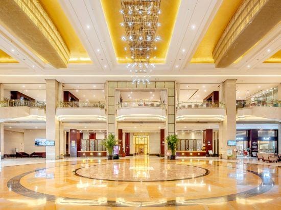 Fuding Jinlong Hotel Dong Station Hotel in Zhejiang