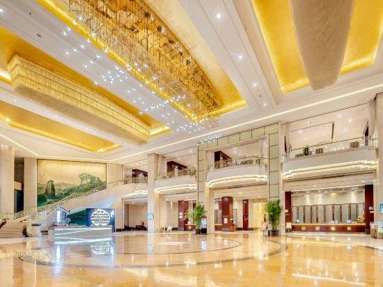 Fuding Jinlong Hotel Dong Station Hotel in Zhejiang