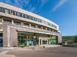 Jiutianfeng Resort Hotel in Jiangsu