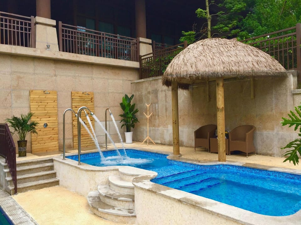 GreenPeak Thai Villas Hotel in Chengdu