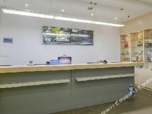 Montai Hotel (Kunshan Huaqiao Subway Station Xinlong Plaza) Hotel in Shanghai